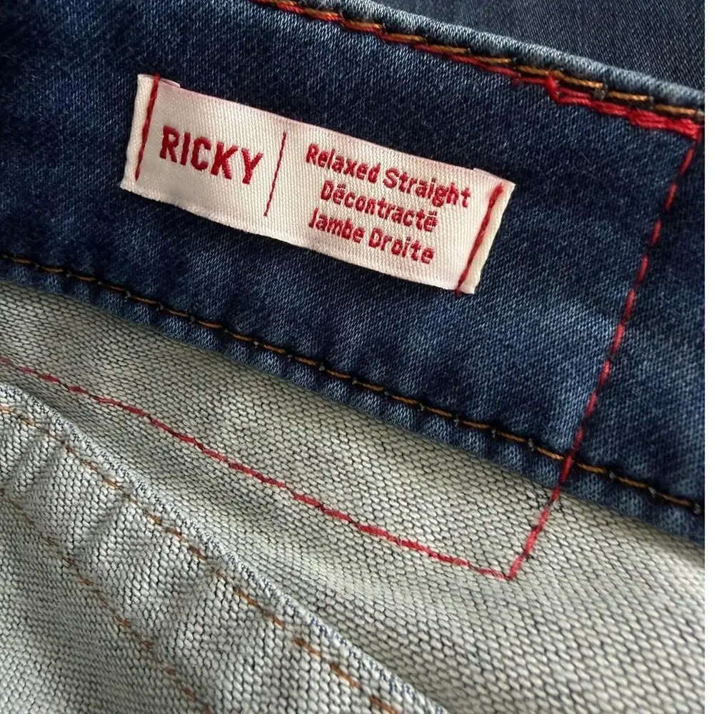 True Religion Ricky Big T Flap Pocket Jeans Size 33 NEW Desert Sand Clean